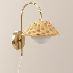 Boho Rattan Wall Sconce with Brass Finish, Handmade Woven Wall Lamp for Bedroom, Living Room, Hallway, Modern Rustic Farmhouse Wall Light Fixture