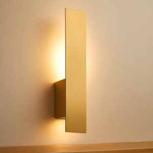 Modern Aged Brass Wall Sconce – Sleek Vertical Design, LED Compatible
